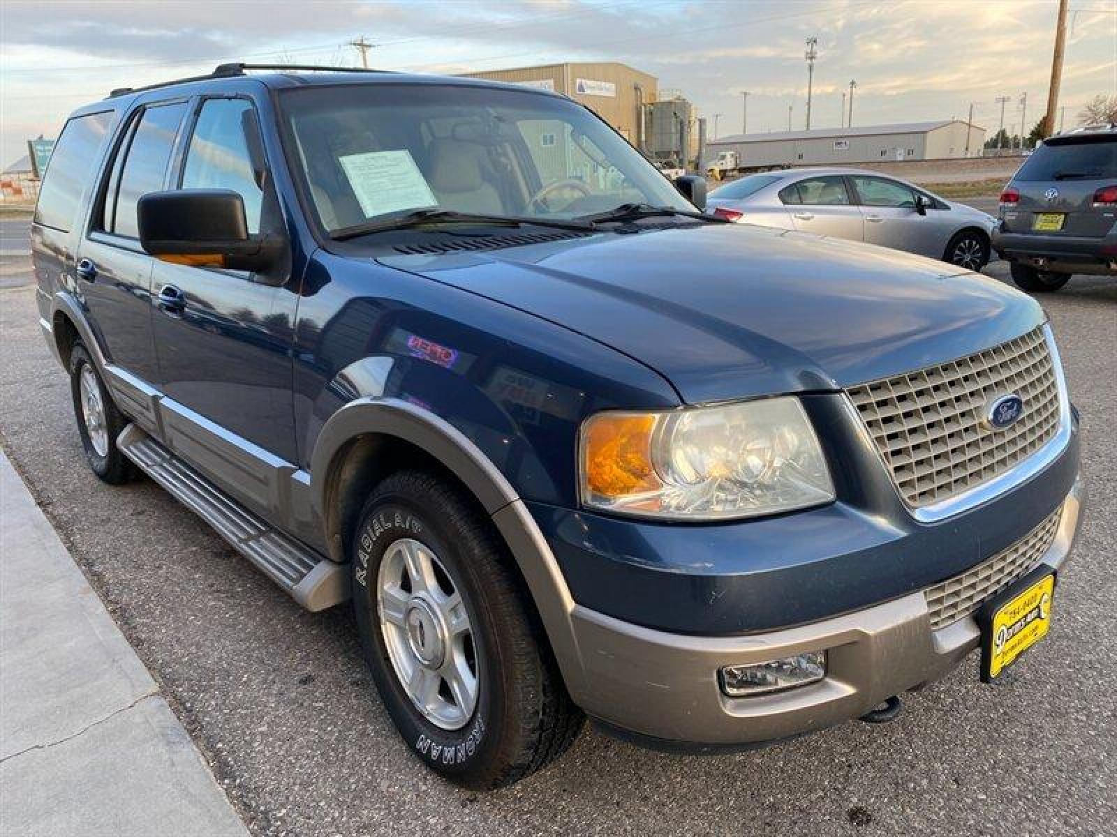 2003 Blue Ford Expedition Eddie Bauer (1FMFU18L13L) with an Triton 5.4L V8 260hp 350ft. lbs. engine, Automatic transmission, located at 842 E South Street, Powell, WY, 82435, (307) 754-7289, 44.752300, -108.746933 - Photo #2