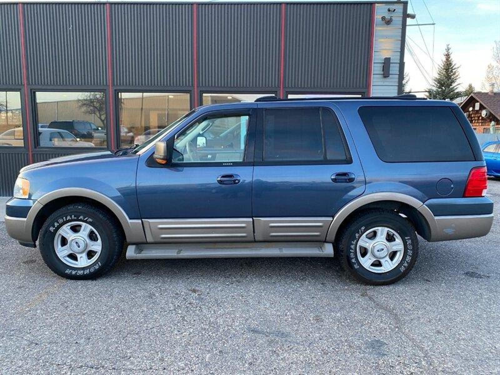 2003 Blue Ford Expedition Eddie Bauer (1FMFU18L13L) with an Triton 5.4L V8 260hp 350ft. lbs. engine, Automatic transmission, located at 842 E South Street, Powell, WY, 82435, (307) 754-7289, 44.752300, -108.746933 - Photo #31