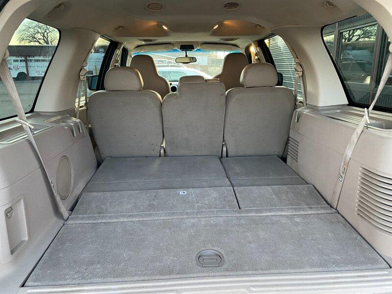 2003 Medium Wedgewood Blue Clearcoat Ford Expedition Eddie Bauer (1FMFU18L13L) with an Triton 5.4L V8 260hp 350ft. lbs. engine, Automatic transmission, located at 842 E South Street, Powell, WY, 82435, (307) 754-7289, 44.752300, -108.746933- Photo#17