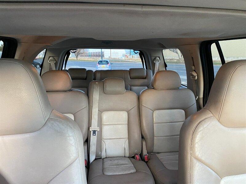 2003 Medium Wedgewood Blue Clearcoat Ford Expedition Eddie Bauer (1FMFU18L13L) with an Triton 5.4L V8 260hp 350ft. lbs. engine, Automatic transmission, located at 842 E South Street, Powell, WY, 82435, (307) 754-7289, 44.752300, -108.746933- Photo#18