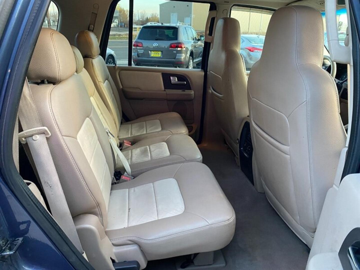 2003 Medium Wedgewood Blue Clearcoat Ford Expedition Eddie Bauer (1FMFU18L13L) with an Triton 5.4L V8 260hp 350ft. lbs. engine, Automatic transmission, located at 842 E South Street, Powell, WY, 82435, (307) 754-7289, 44.752300, -108.746933- Photo#21