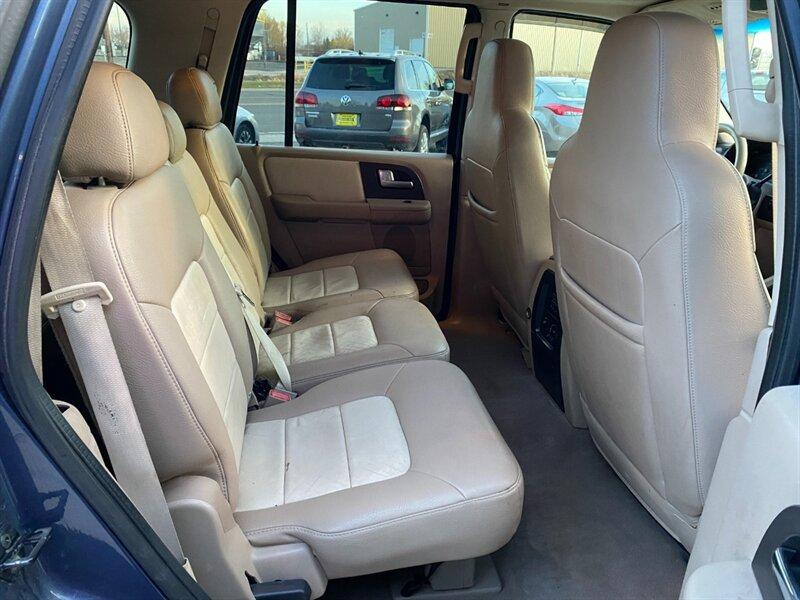 2003 Medium Wedgewood Blue Clearcoat Ford Expedition Eddie Bauer (1FMFU18L13L) with an Triton 5.4L V8 260hp 350ft. lbs. engine, Automatic transmission, located at 842 E South Street, Powell, WY, 82435, (307) 754-7289, 44.752300, -108.746933- Photo#21