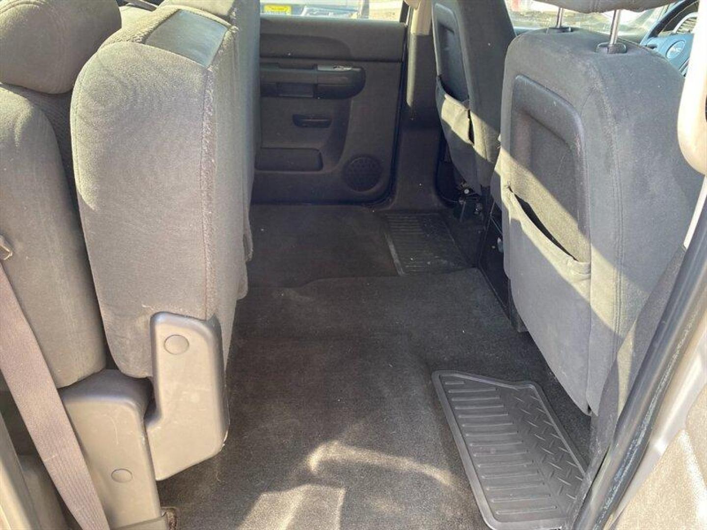 2008 Silver GMC Sierra 1500 Work Truck (2GTEK133381) with an Vortec Aluminum Block 5.3L Flex Fuel V8 315hp 338f engine, Automatic transmission, located at 842 E South Street, Powell, WY, 82435, (307) 754-7289, 44.752300, -108.746933 - Photo#12