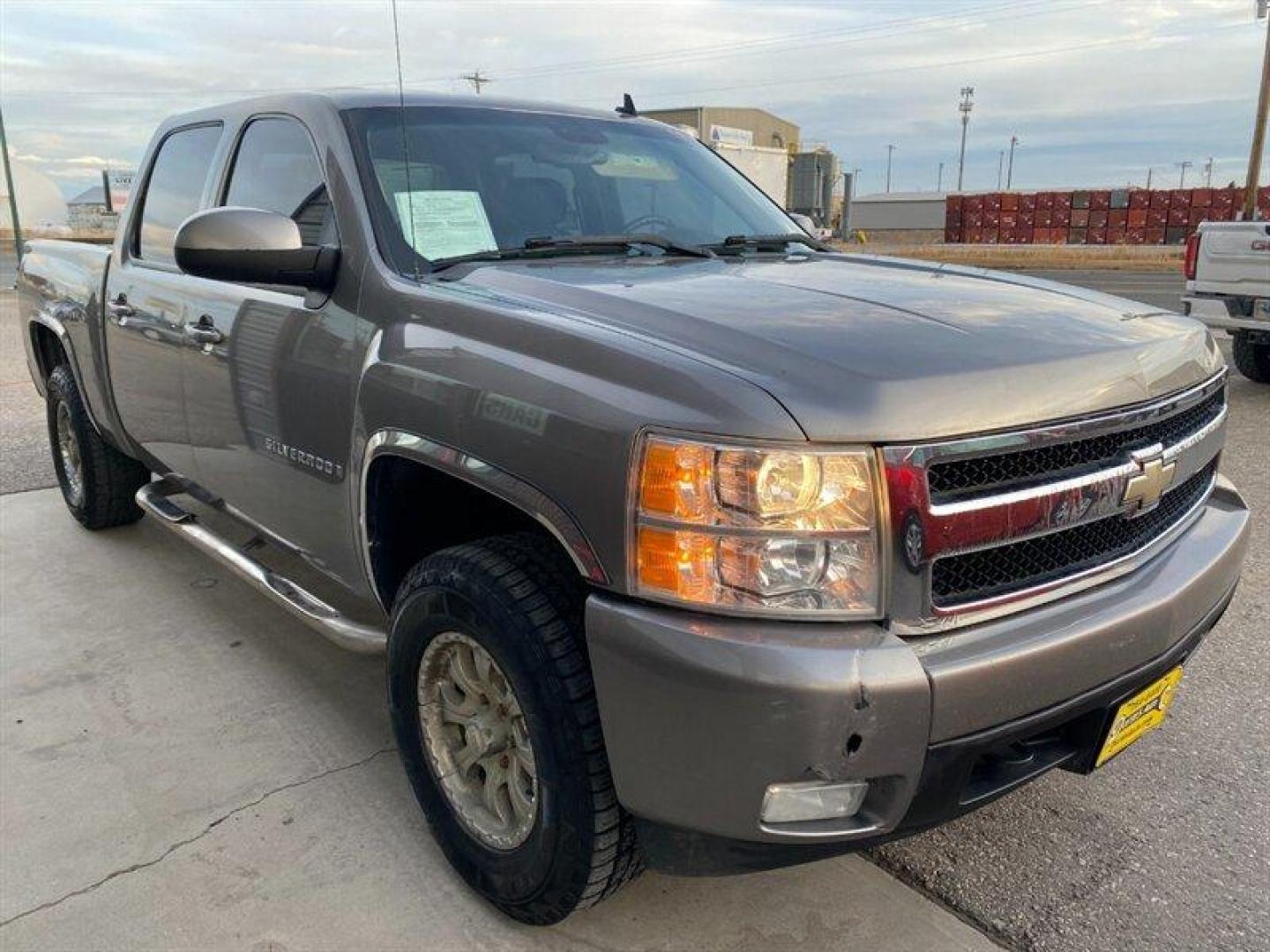 2007 Graystone Metallic Chevrolet Silverado 1500 LTZ (3GCEK13M47G) with an Vortec Aluminum Block 5.3L V8 315hp 338ft. lbs. engine, Automatic transmission, located at 842 E South Street, Powell, WY, 82435, (307) 754-7289, 44.752300, -108.746933 - Photo#1