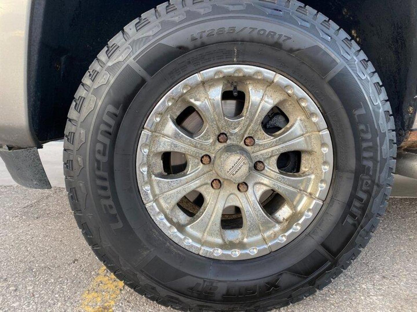 2007 Graystone Metallic Chevrolet Silverado 1500 LTZ (3GCEK13M47G) with an Vortec Aluminum Block 5.3L V8 315hp 338ft. lbs. engine, Automatic transmission, located at 842 E South Street, Powell, WY, 82435, (307) 754-7289, 44.752300, -108.746933 - Photo#21
