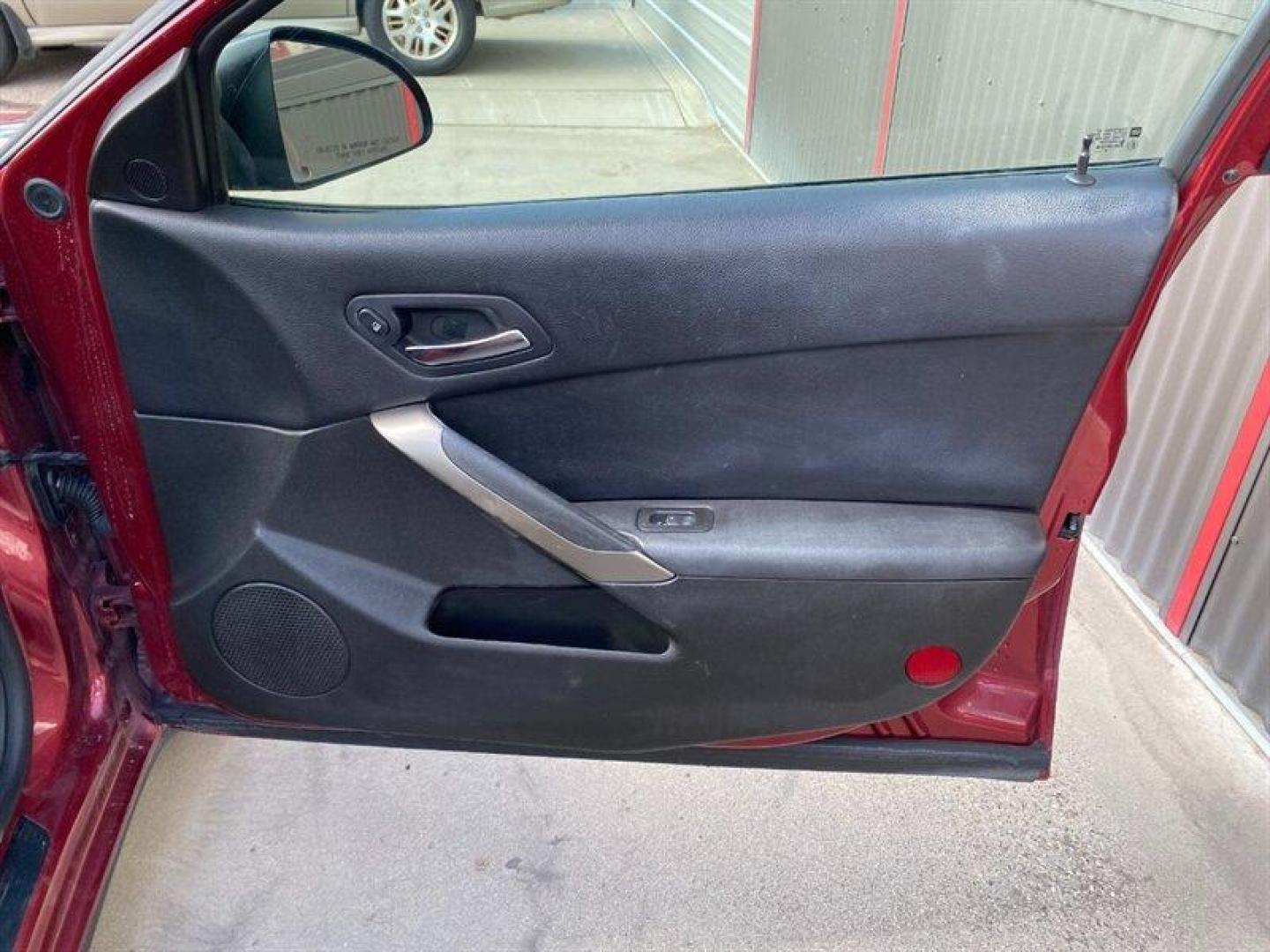 2009 Performance Red Metallic Pontiac G6 (1G2ZG57N594) with an 3.5L V6 219hp 219ft. lbs. engine, Automatic transmission, located at 842 E South Street, Powell, WY, 82435, (307) 754-7289, 44.752300, -108.746933 - Photo#18