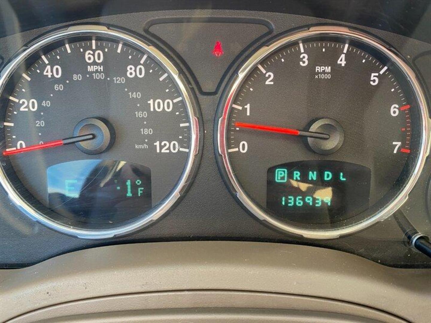 2008 Bright Silver Metallic Clear Coat Jeep Liberty Limited (1J8GN58K68W) with an 3.7L V6 210hp 235ft. lbs. engine, Automatic transmission, located at 842 E South Street, Powell, WY, 82435, (307) 754-7289, 44.752300, -108.746933 - Photo#7