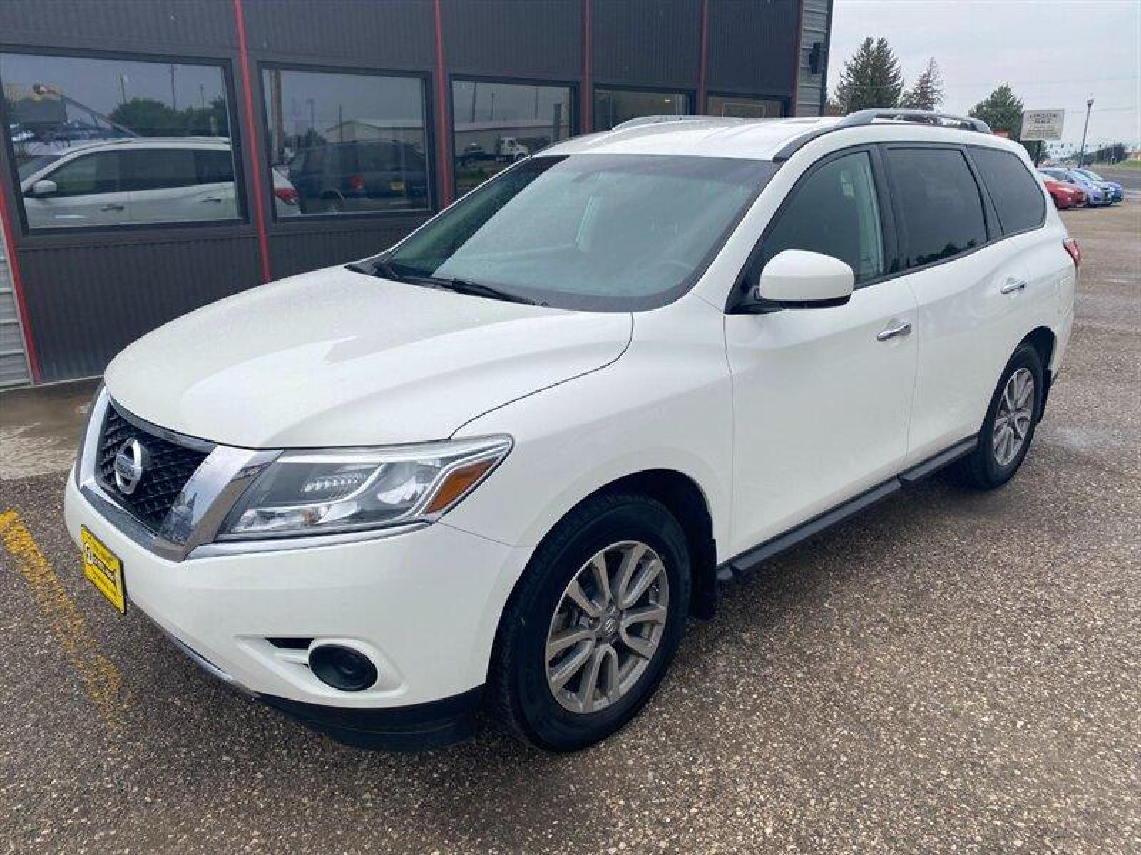 2016 Glacier White Nissan Pathfinder S (5N1AR2MN0GC) with an 3.5L V6 260hp 240ft. lbs. engine, Automatic transmission, located at 842 E South Street, Powell, WY, 82435, (307) 754-7289, 44.752300, -108.746933 - Photo #0