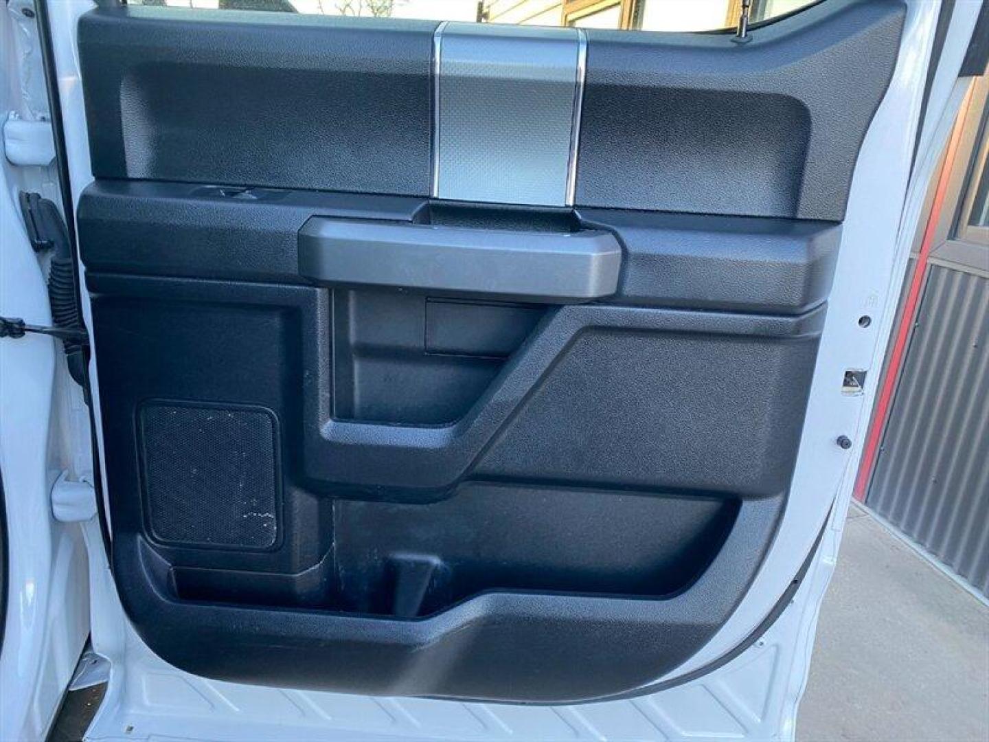 2017 Oxford White Ford F-150 XLT (1FTEW1EG8HF) with an EcoBoost 3.5L Twin Turbo V6 375hp 470ft. lbs. engine, Automatic transmission, located at 842 E South Street, Powell, WY, 82435, (307) 754-7289, 44.752300, -108.746933 - Photo#14