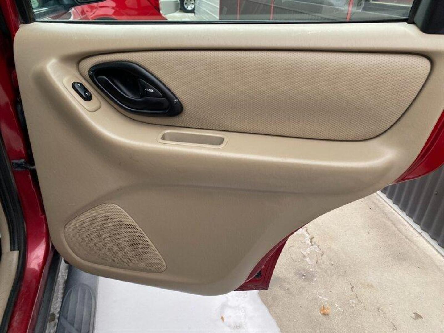 2007 Redfire Clearcoat Metallic Ford Escape XLS (1FMYU92Z17K) with an 2.3L inline 4 double overhead camshaft 16V engine, 5 Speed Manual transmission, located at 842 E South Street, Powell, WY, 82435, (307) 754-7289, 44.752300, -108.746933 - Photo#16