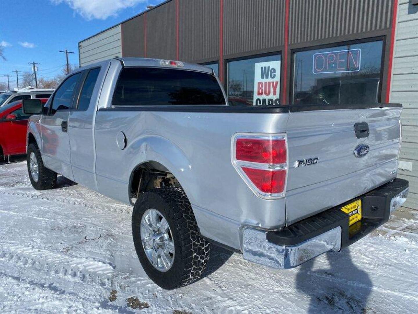 2011 Ingot Silver Metallic Ford F-150 XL (1FTFX1EF1BF) with an 5.0L Flex Fuel V8 360hp 380ft. lbs. engine, Automatic transmission, located at 842 E South Street, Powell, WY, 82435, (307) 754-7289, 44.752300, -108.746933 - Photo#3
