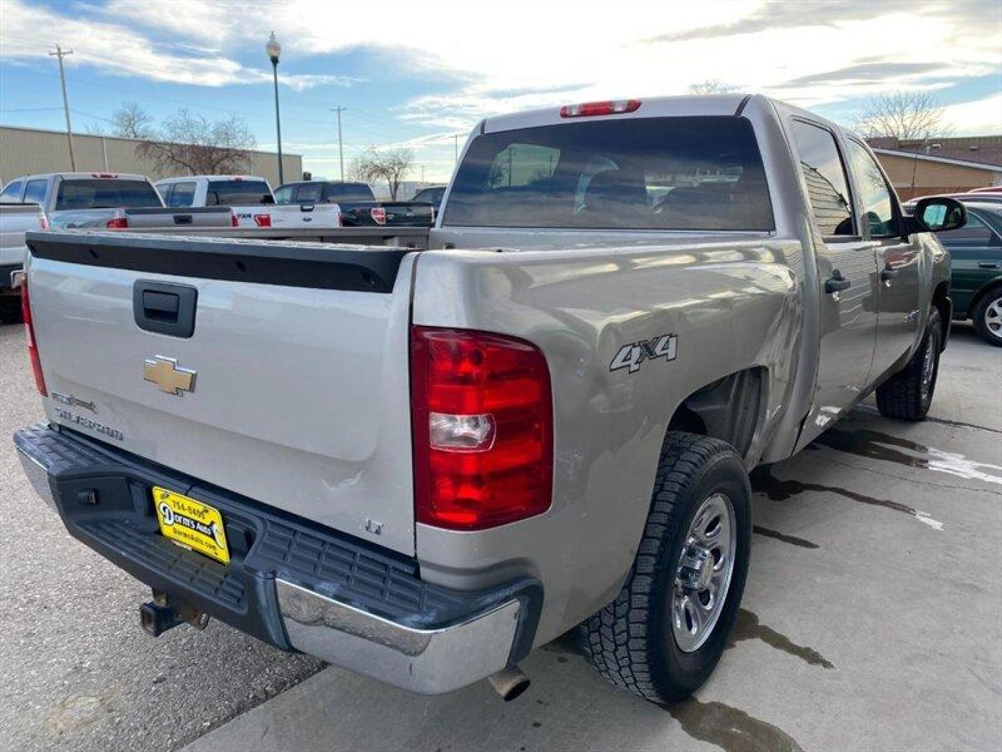 2009 Silver Birch Metallic Chevrolet Silverado 1500 LT (3GCEK23319G) with an Iron Block 5.3L Flex Fuel V8 315hp 338ft. lbs. engine, Automatic transmission, located at 842 E South Street, Powell, WY, 82435, (307) 754-7289, 44.752300, -108.746933 - Photo#2