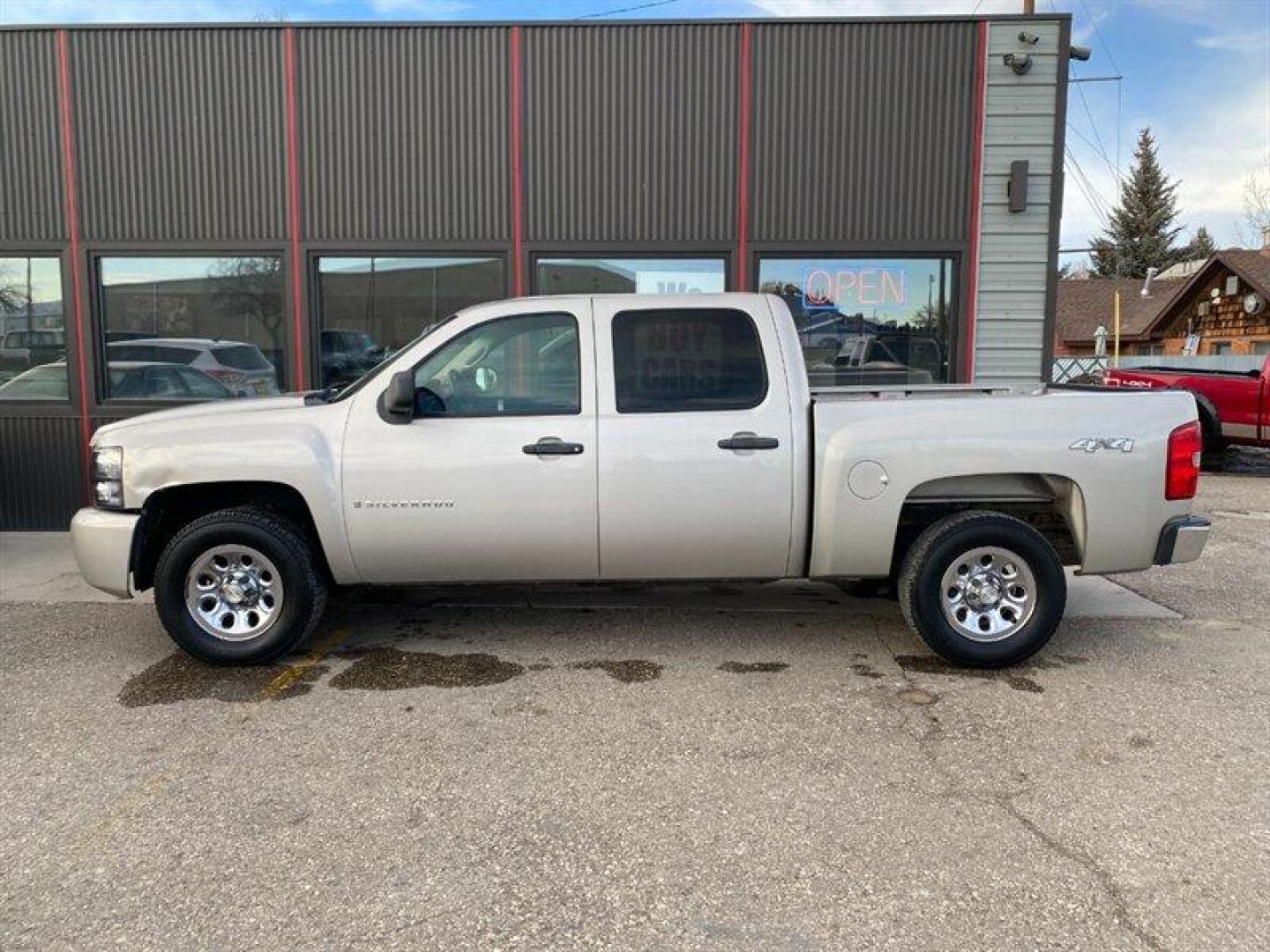2009 Silver Birch Metallic Chevrolet Silverado 1500 LT (3GCEK23319G) with an Iron Block 5.3L Flex Fuel V8 315hp 338ft. lbs. engine, Automatic transmission, located at 842 E South Street, Powell, WY, 82435, (307) 754-7289, 44.752300, -108.746933 - Photo#25