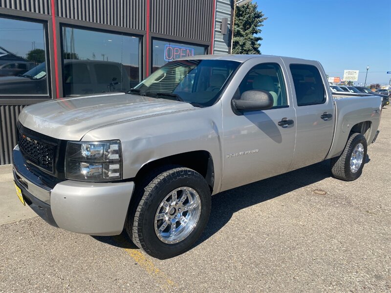 photo of 2009 Chevrolet Silverado 1500 LT 