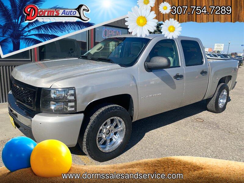 2009 Silver Chevrolet Silverado 1500 LT (3GCEK23319G) with an Vortec Aluminum Block 5.3L Flex Fuel V8 315hp 338f engine, 6-Speed Shiftable Au transmission, located at 842 E South Street, Powell, WY, 82435, (307) 754-7289, 44.752300, -108.746933- Photo#0