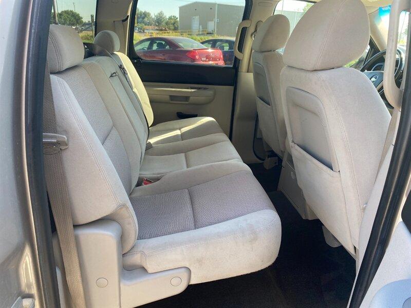 2009 Silver Chevrolet Silverado 1500 LT (3GCEK23319G) with an Vortec Aluminum Block 5.3L Flex Fuel V8 315hp 338f engine, 6-Speed Shiftable Au transmission, located at 842 E South Street, Powell, WY, 82435, (307) 754-7289, 44.752300, -108.746933- Photo#14
