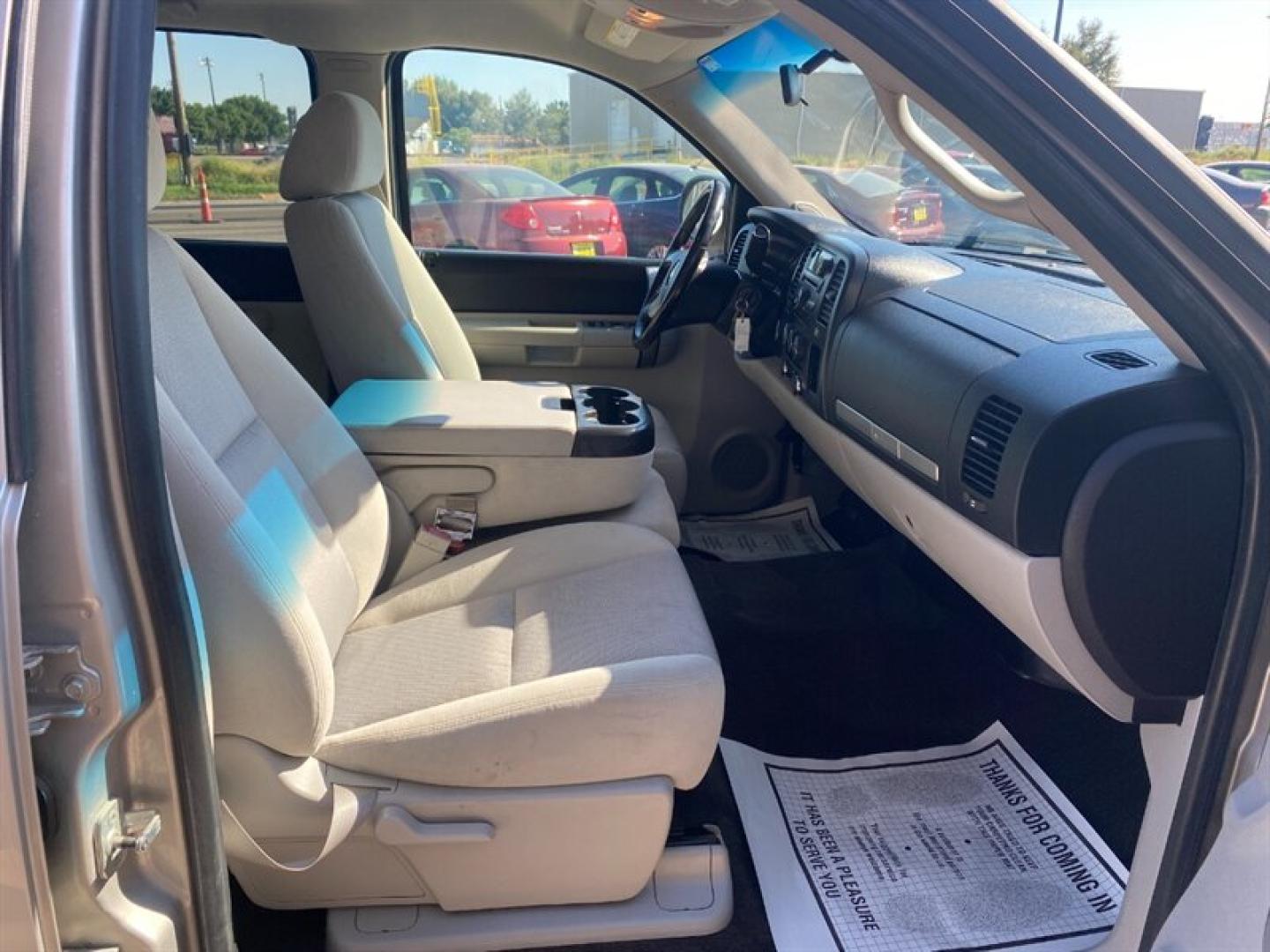 2009 Silver Chevrolet Silverado 1500 LT (3GCEK23319G) with an Vortec Aluminum Block 5.3L Flex Fuel V8 315hp 338f engine, 6-Speed Shiftable Au transmission, located at 842 E South Street, Powell, WY, 82435, (307) 754-7289, 44.752300, -108.746933- Photo#16