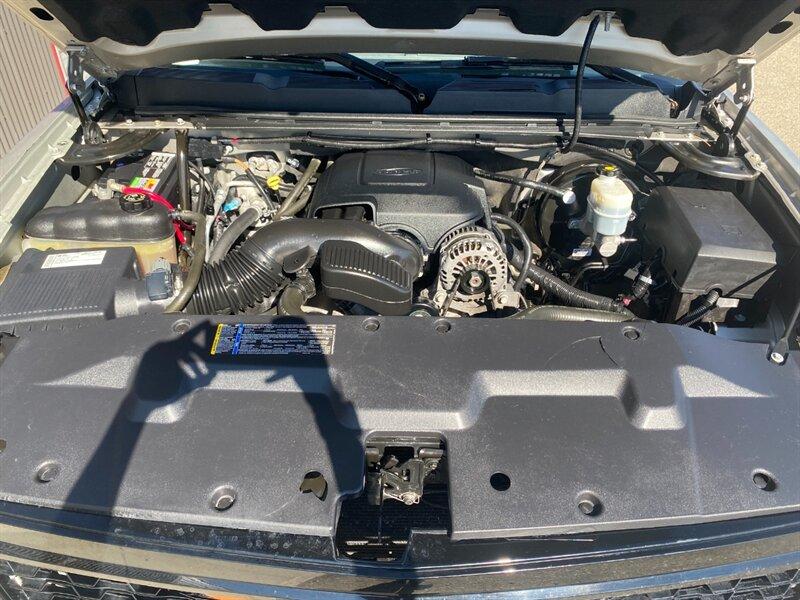 2009 Silver Chevrolet Silverado 1500 LT (3GCEK23319G) with an Vortec Aluminum Block 5.3L Flex Fuel V8 315hp 338f engine, 6-Speed Shiftable Au transmission, located at 842 E South Street, Powell, WY, 82435, (307) 754-7289, 44.752300, -108.746933- Photo#19