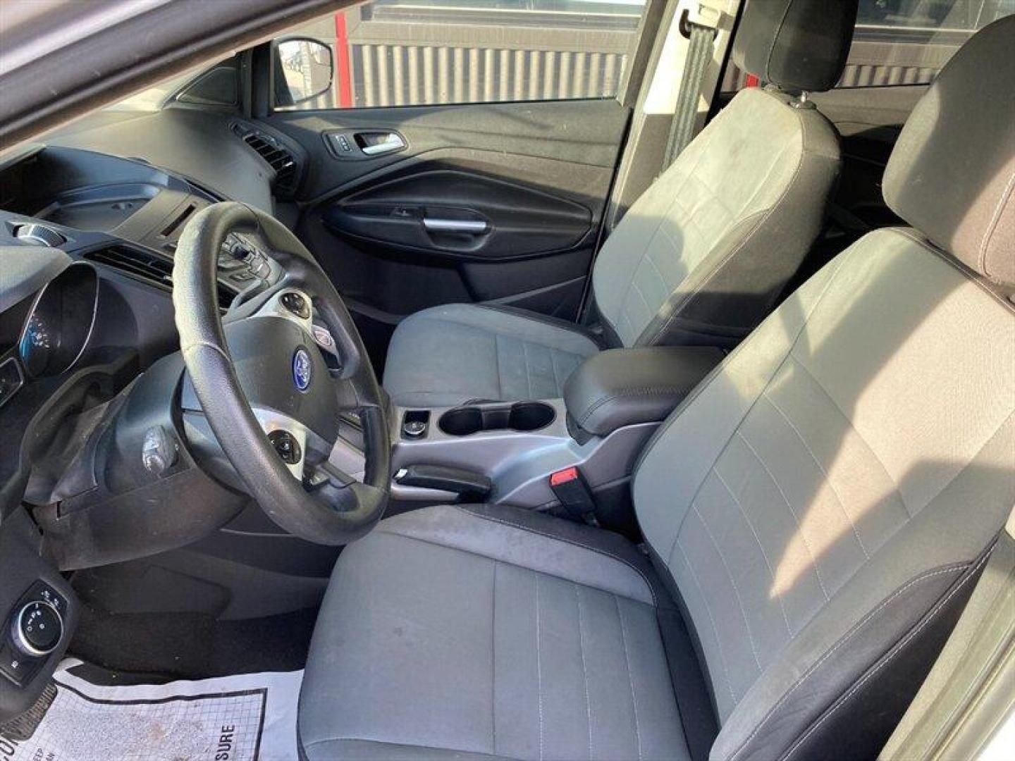 2016 Ingot Silver Ford Escape SE (1FMCU9G95GU) with an EcoBoost 2.0L Turbo I4 240hp 270ft. lbs. engine, Automatic transmission, located at 842 E South Street, Powell, WY, 82435, (307) 754-7289, 44.752300, -108.746933 - Photo#6