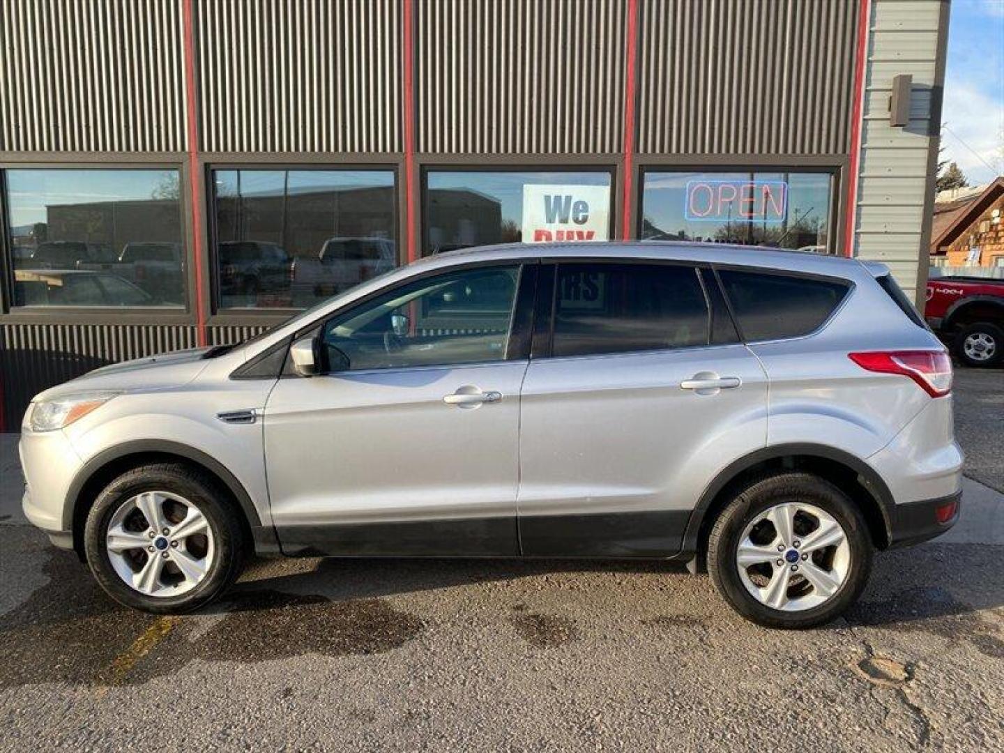 2016 Ingot Silver Ford Escape SE (1FMCU9G95GU) with an EcoBoost 2.0L Turbo I4 240hp 270ft. lbs. engine, Automatic transmission, located at 842 E South Street, Powell, WY, 82435, (307) 754-7289, 44.752300, -108.746933 - Photo#25
