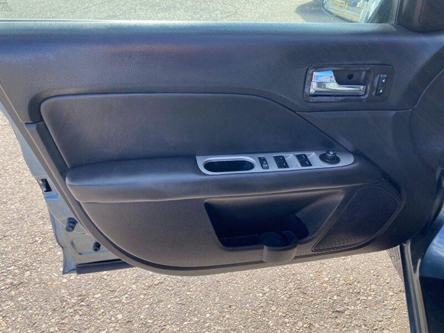 2012 Steel Blue Metallic Ford Fusion SEL (3FAHP0JAXCR) with an 2.5L I4 175hp 172ft. lbs. engine, Automatic transmission, located at 842 E South Street, Powell, WY, 82435, (307) 754-7289, 44.752300, -108.746933 - Photo#5