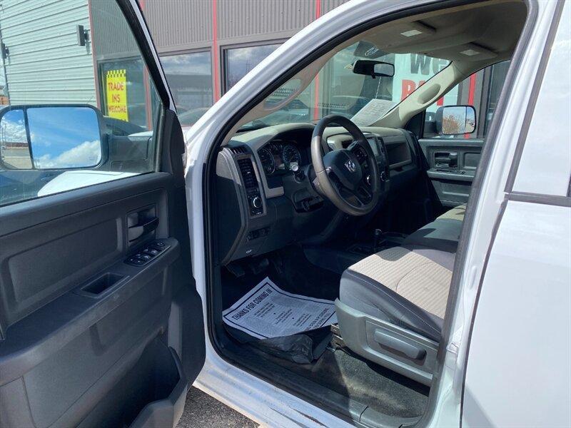 2012 Bright White Clear Coat RAM 2500 ST (3C6TD5CT5CG) with an HEMI 5.7L V8 383hp 400ft. lbs. engine, Automatic transmission, located at 842 E South Street, Powell, WY, 82435, (307) 754-7289, 44.752300, -108.746933- Photo#4