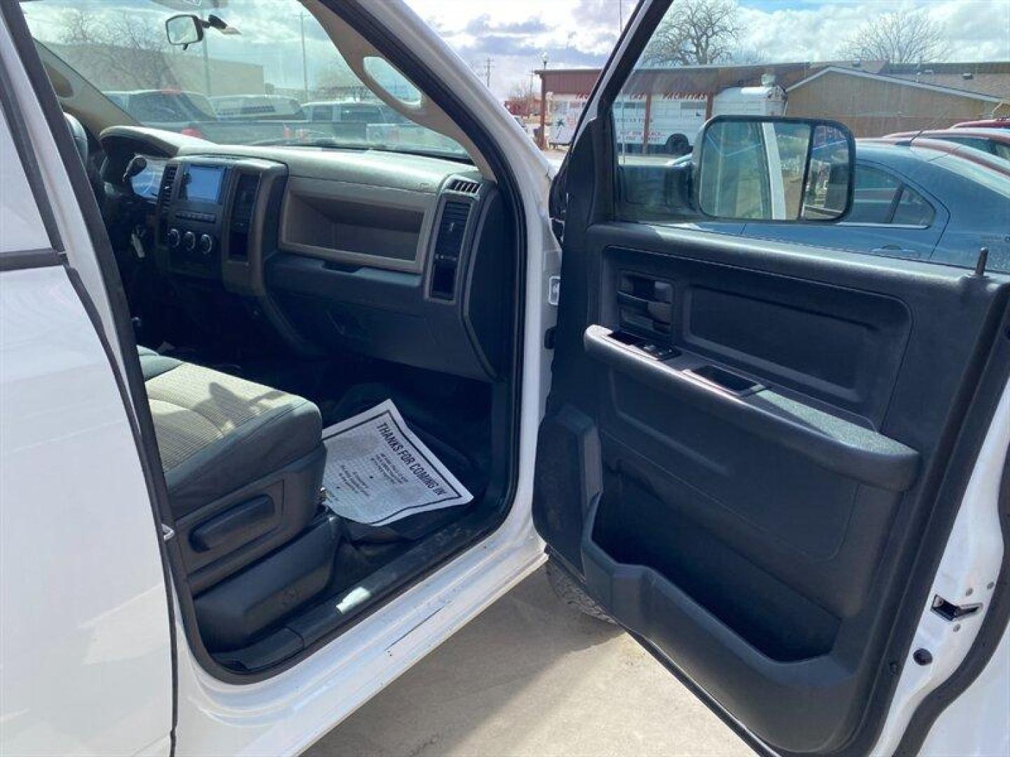 2012 White RAM 2500 ST (3C6TD5CT5CG) with an HEMI 5.7L V8 383hp 400ft. lbs. engine, 6-Speed Shiftable Au transmission, located at 842 E South Street, Powell, WY, 82435, (307) 754-7289, 44.752300, -108.746933 - Photo#16