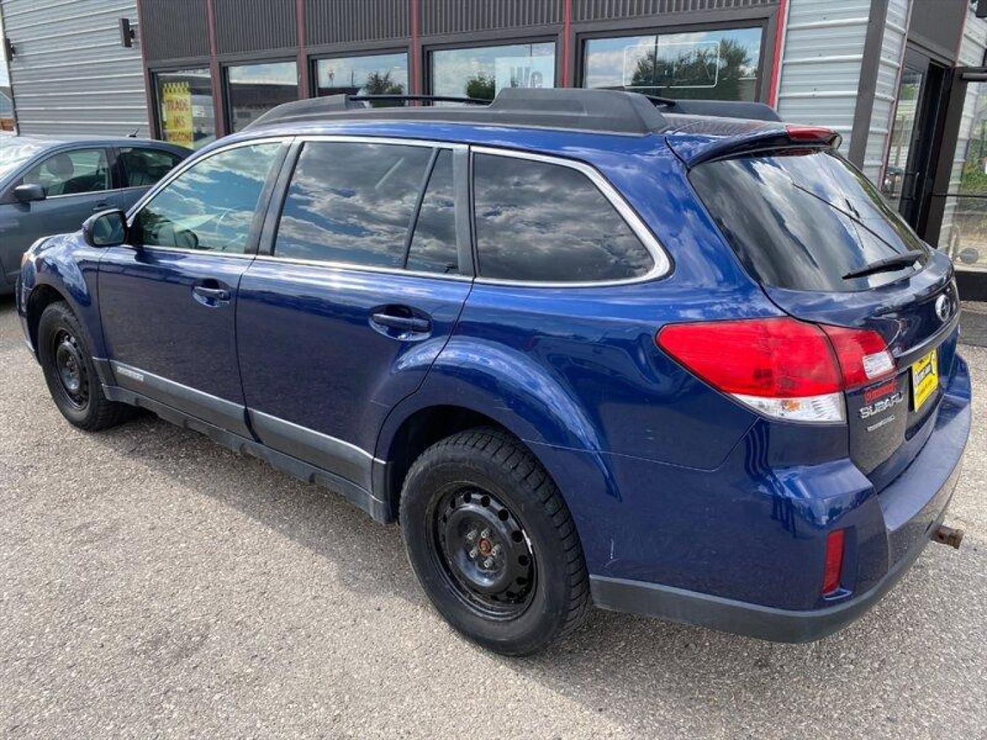 2010 Blue Subaru Outback 2.5i Premium (4S4BRCCC7A3) with an 2.5L H4 170hp 170ft. lbs. engine, Automatic transmission, located at 842 E South Street, Powell, WY, 82435, (307) 754-7289, 44.752300, -108.746933 - Photo#3
