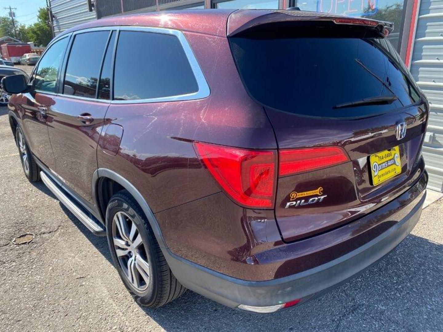 2016 Burgundy Honda Pilot EX-L (5FNYF5H5XGB) with an 3.5L V6 280hp 262ft. lbs. engine, 6-Speed Shiftable Au transmission, located at 842 E South Street, Powell, WY, 82435, (307) 754-7289, 44.752300, -108.746933 - Photo#3