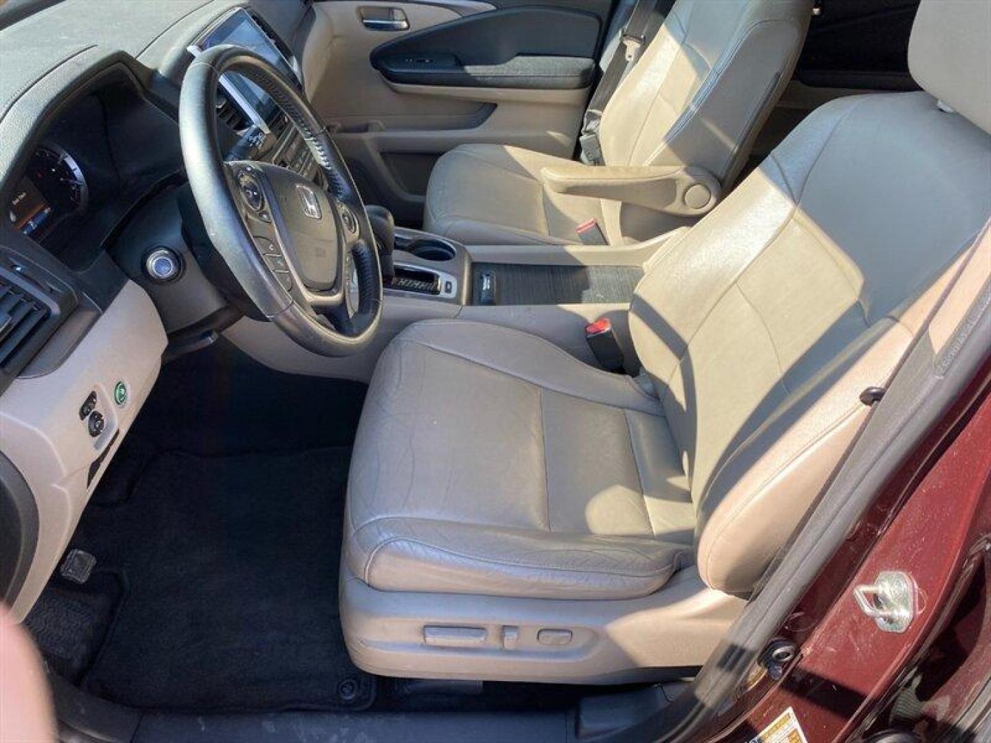 2016 Burgundy Honda Pilot EX-L (5FNYF5H5XGB) with an 3.5L V6 280hp 262ft. lbs. engine, 6-Speed Shiftable Au transmission, located at 842 E South Street, Powell, WY, 82435, (307) 754-7289, 44.752300, -108.746933 - Photo#5