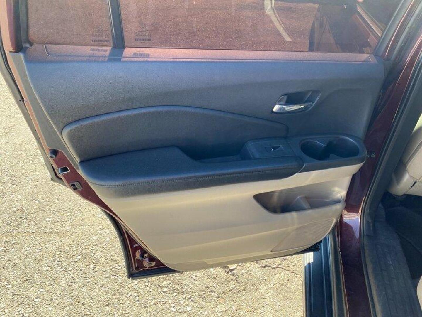 2016 Burgundy Honda Pilot EX-L (5FNYF5H5XGB) with an 3.5L V6 280hp 262ft. lbs. engine, 6-Speed Shiftable Au transmission, located at 842 E South Street, Powell, WY, 82435, (307) 754-7289, 44.752300, -108.746933 - Photo#8