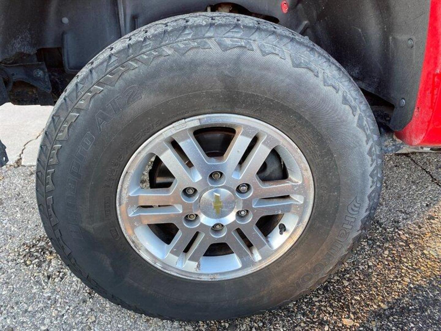 2012 Victory Red Chevrolet Colorado LT (1GCHTDFE7C8) with an 3.7L I5 242hp 242ft. lbs. engine, Automatic transmission, located at 842 E South Street, Powell, WY, 82435, (307) 754-7289, 44.752300, -108.746933 - Photo#16