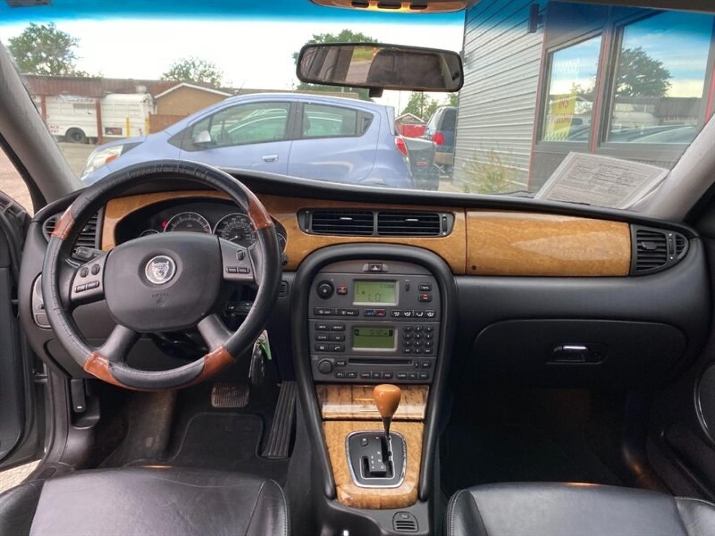 2006 Blue Jaguar X-Type 3.0L (SAJWA51A06W) with an 3.0L NA V6 double overhead cam (DOHC) 24V engine, 5-Speed Shiftable Au transmission, located at 842 E South Street, Powell, WY, 82435, (307) 754-7289, 44.752300, -108.746933 - Photo#7