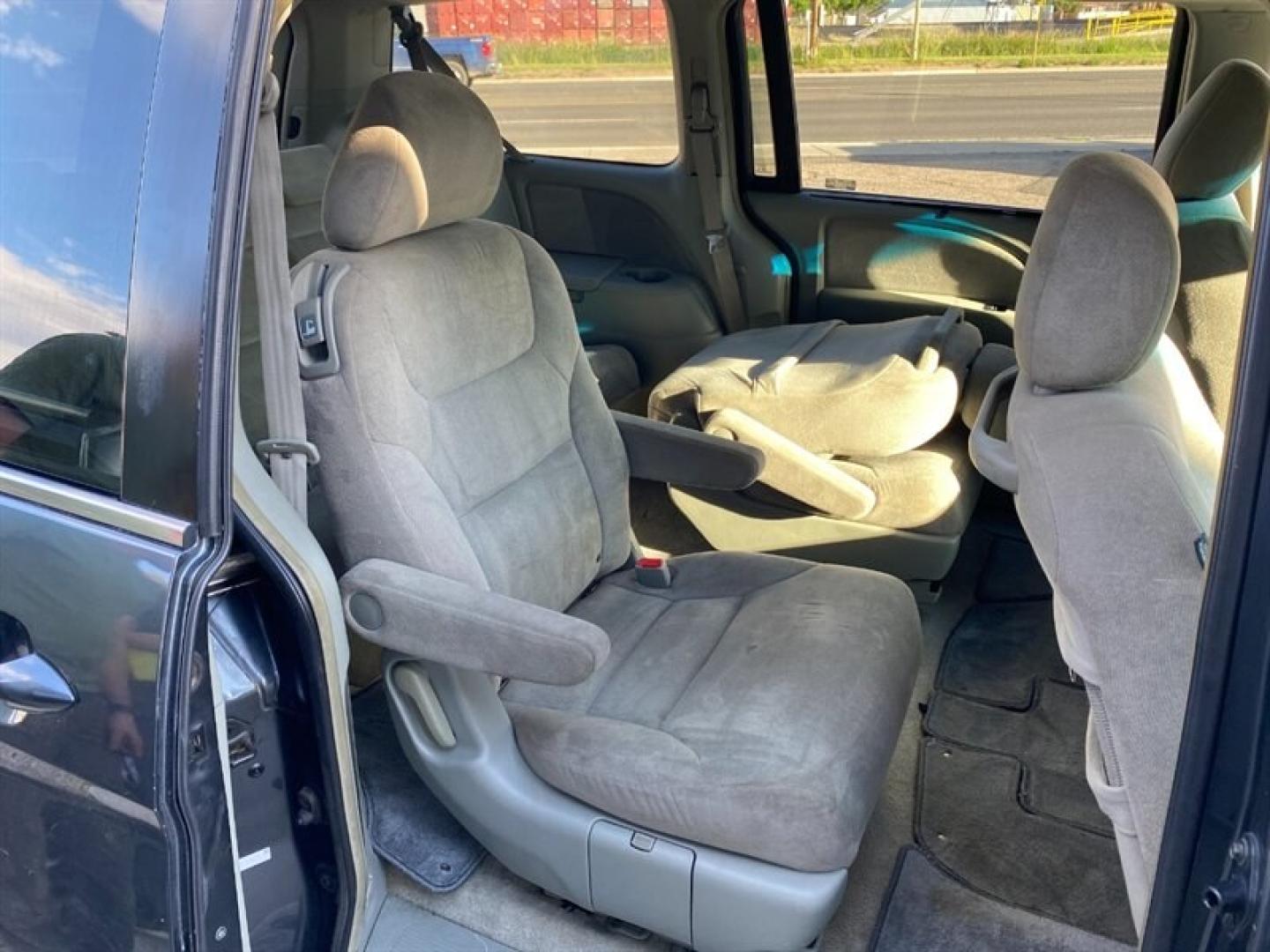 2006 Blue Honda Odyssey EX (5FNRL384X6B) with an 3L NA V6 single overhead cam (SOHC) 24V engine, Automatic transmission, located at 842 E South Street, Powell, WY, 82435, (307) 754-7289, 44.752300, -108.746933- Photo#18