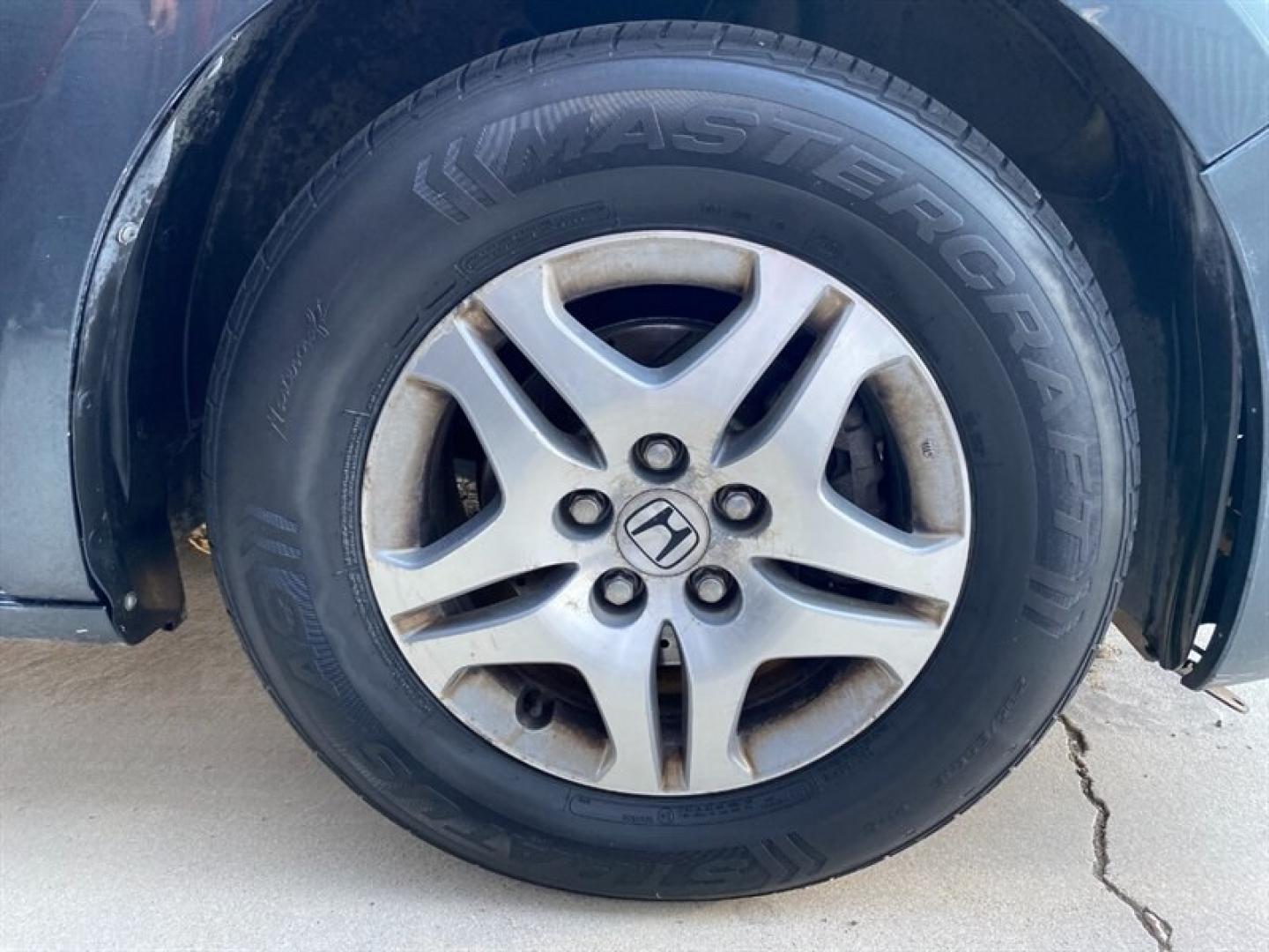 2006 Blue Honda Odyssey EX (5FNRL384X6B) with an 3L NA V6 single overhead cam (SOHC) 24V engine, Automatic transmission, located at 842 E South Street, Powell, WY, 82435, (307) 754-7289, 44.752300, -108.746933- Photo#23
