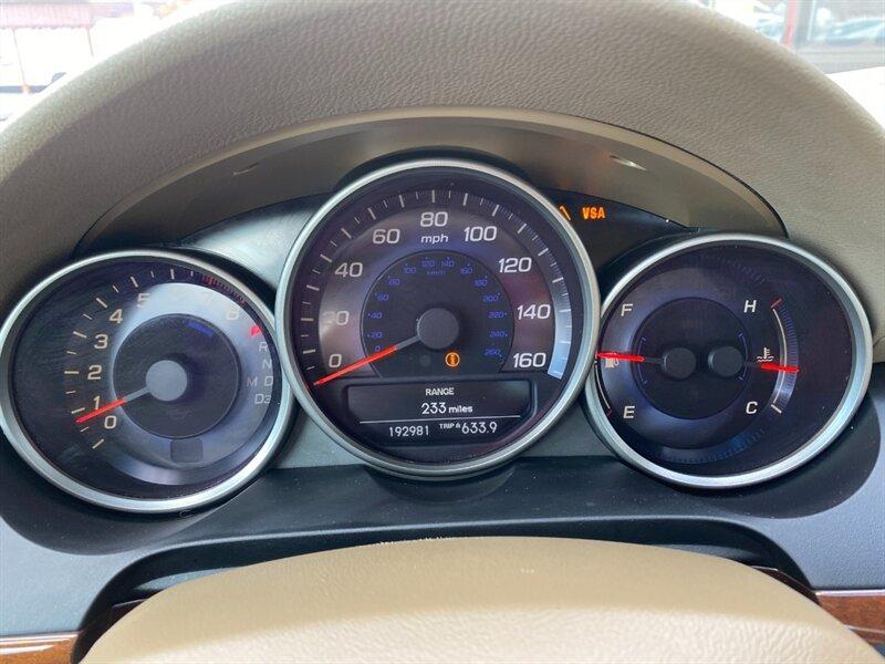 2007 Nighthawk Black Pearl Acura RL SH-AWD w/Tech (JH4KB16687C) with an 3.5L V6 290hp 256ft. lbs. engine, Automatic transmission, located at 842 E South Street, Powell, WY, 82435, (307) 754-7289, 44.752300, -108.746933- Photo#6