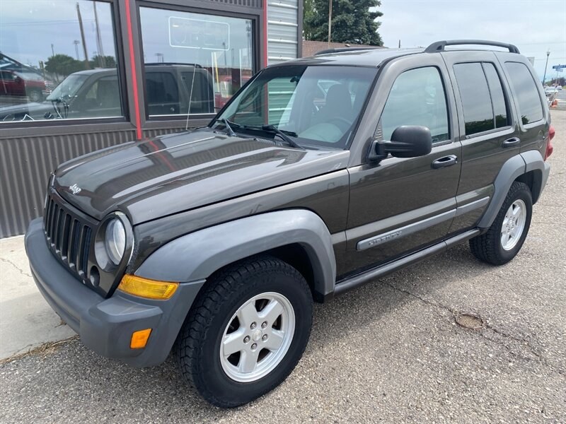photo of 2006 Jeep Liberty Sport Sport 4dr SUV 