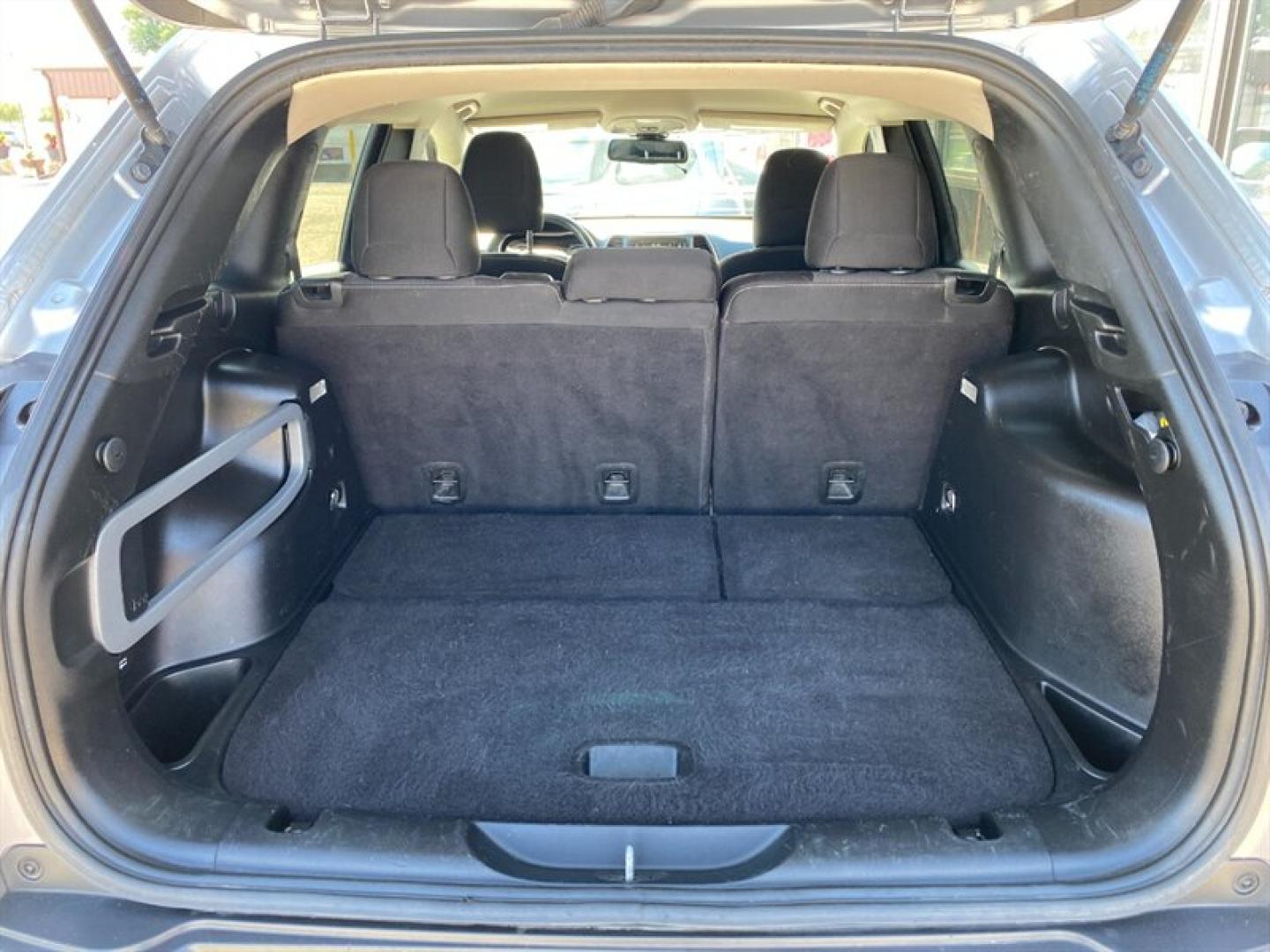 2015 Billet Silver Metallic Clear Coat Jeep Cherokee Latitude (1C4PJMCB4FW) with an 2.4L I4 180hp 171ft. lbs. engine, 9-Speed Shiftable Au transmission, located at 842 E South Street, Powell, WY, 82435, (307) 754-7289, 44.752300, -108.746933- Photo#11