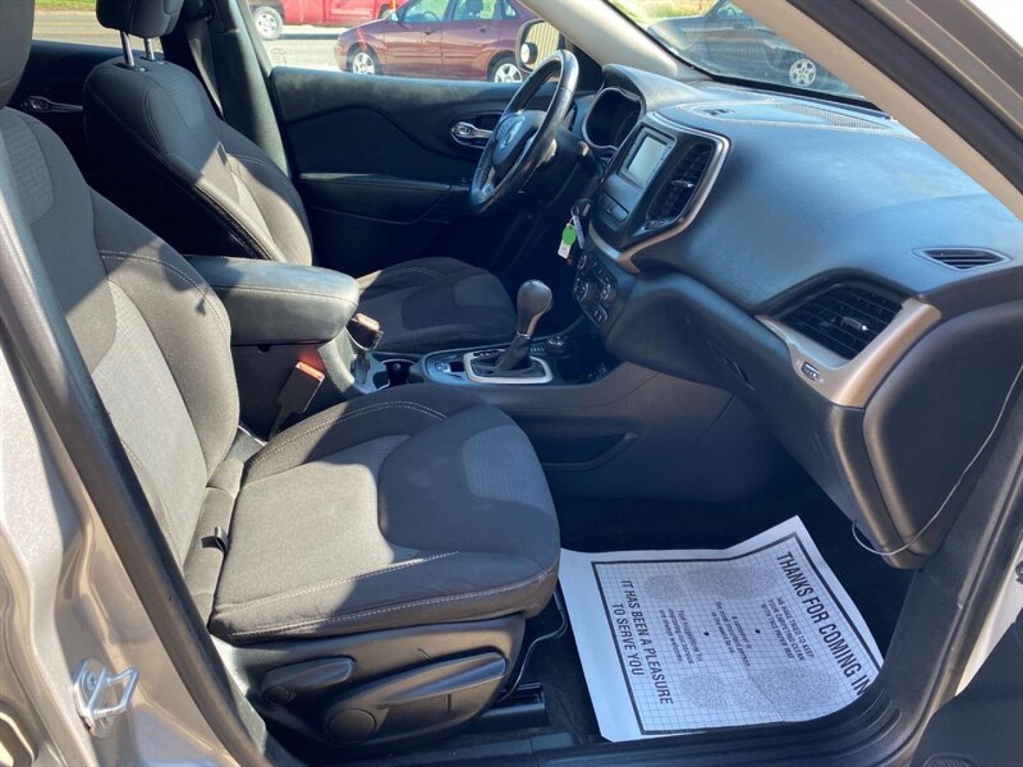 2015 Billet Silver Metallic Clear Coat Jeep Cherokee Latitude (1C4PJMCB4FW) with an 2.4L I4 180hp 171ft. lbs. engine, 9-Speed Shiftable Au transmission, located at 842 E South Street, Powell, WY, 82435, (307) 754-7289, 44.752300, -108.746933- Photo#16