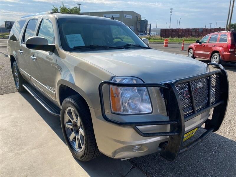 2008 Tan GMC Yukon XL Denali (1GKFK66848J) with an Vortec 6.2L V8 380hp 417ft. lbs. engine, 6-Speed Shiftable Au transmission, located at 842 E South Street, Powell, WY, 82435, (307) 754-7289, 44.752300, -108.746933- Photo#1