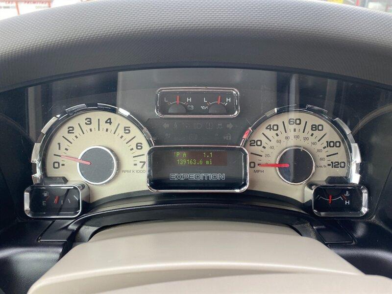 2012 Silver Ford Expedition EL Limited (1FMJK2A56CE) with an 5.4L Flex Fuel V8 310hp 365ft. lbs. engine, Automatic transmission, located at 842 E South Street, Powell, WY, 82435, (307) 754-7289, 44.752300, -108.746933- Photo#6