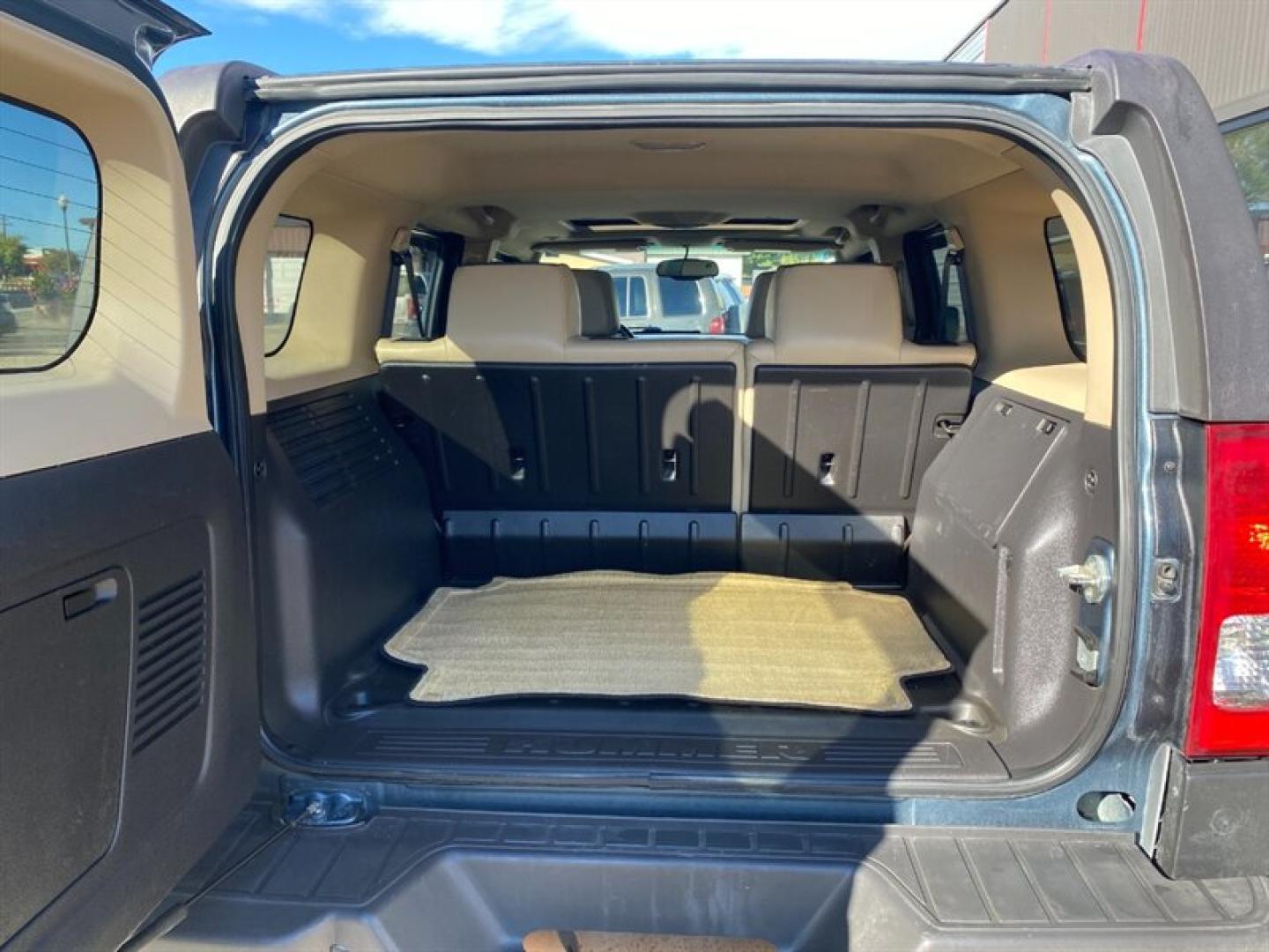 2006 Blue Hummer H3 4dr SUV (5GTDN136868) with an 3.5L I5 220hp 225ft. lbs. engine, 5 Speed Manual transmission, located at 842 E South Street, Powell, WY, 82435, (307) 754-7289, 44.752300, -108.746933- Photo#13