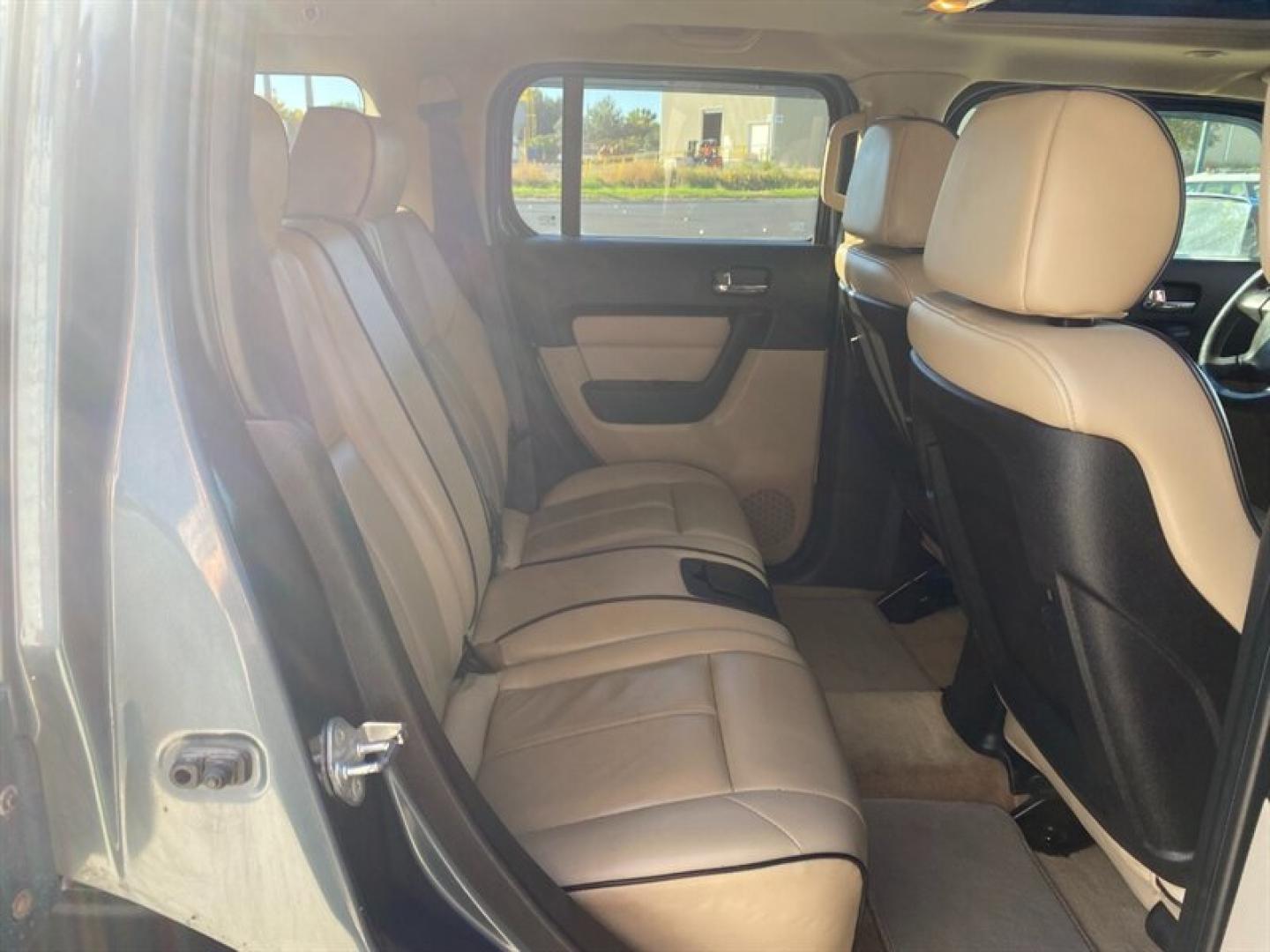 2006 Blue Hummer H3 4dr SUV (5GTDN136868) with an 3.5L I5 220hp 225ft. lbs. engine, 5 Speed Manual transmission, located at 842 E South Street, Powell, WY, 82435, (307) 754-7289, 44.752300, -108.746933- Photo#16