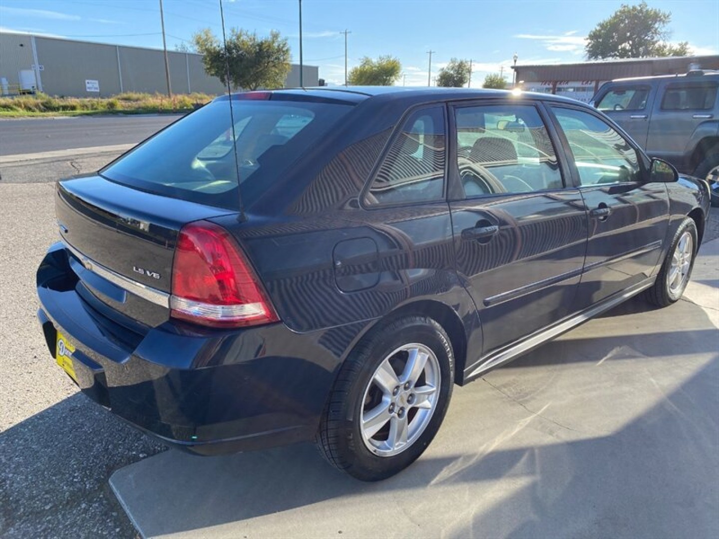 2005 Blue Chevrolet Malibu Maxx LS (1G1ZT64805F) with an 3.5L V6 200hp 220ft. lbs. engine, Automatic transmission, located at 842 E South Street, Powell, WY, 82435, (307) 754-7289, 44.752300, -108.746933- Photo#2