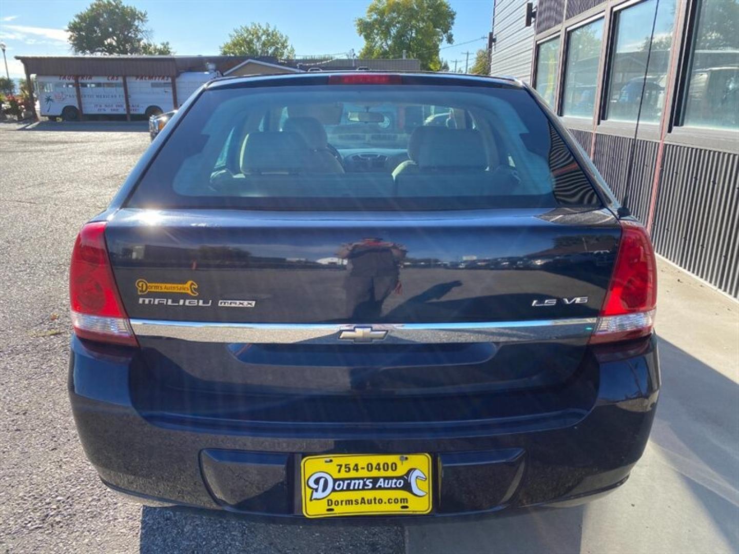 2005 Blue Chevrolet Malibu Maxx LS (1G1ZT64805F) with an 3.5L V6 200hp 220ft. lbs. engine, Automatic transmission, located at 842 E South Street, Powell, WY, 82435, (307) 754-7289, 44.752300, -108.746933- Photo#10