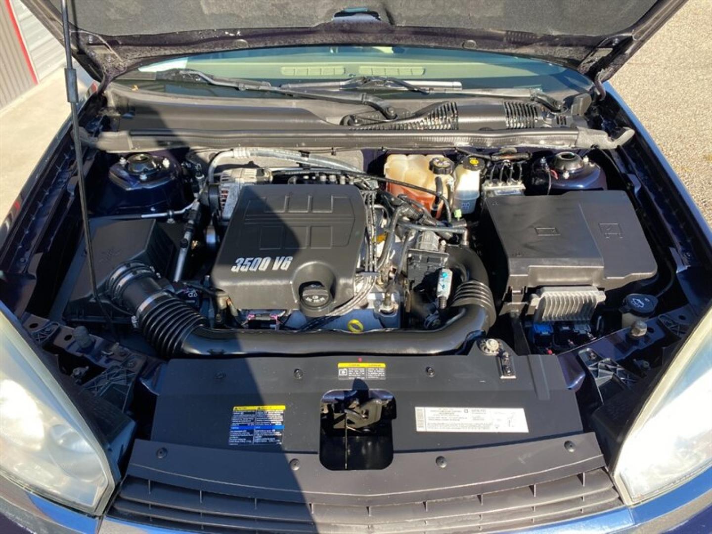 2005 Blue Chevrolet Malibu Maxx LS (1G1ZT64805F) with an 3.5L V6 200hp 220ft. lbs. engine, Automatic transmission, located at 842 E South Street, Powell, WY, 82435, (307) 754-7289, 44.752300, -108.746933- Photo#16