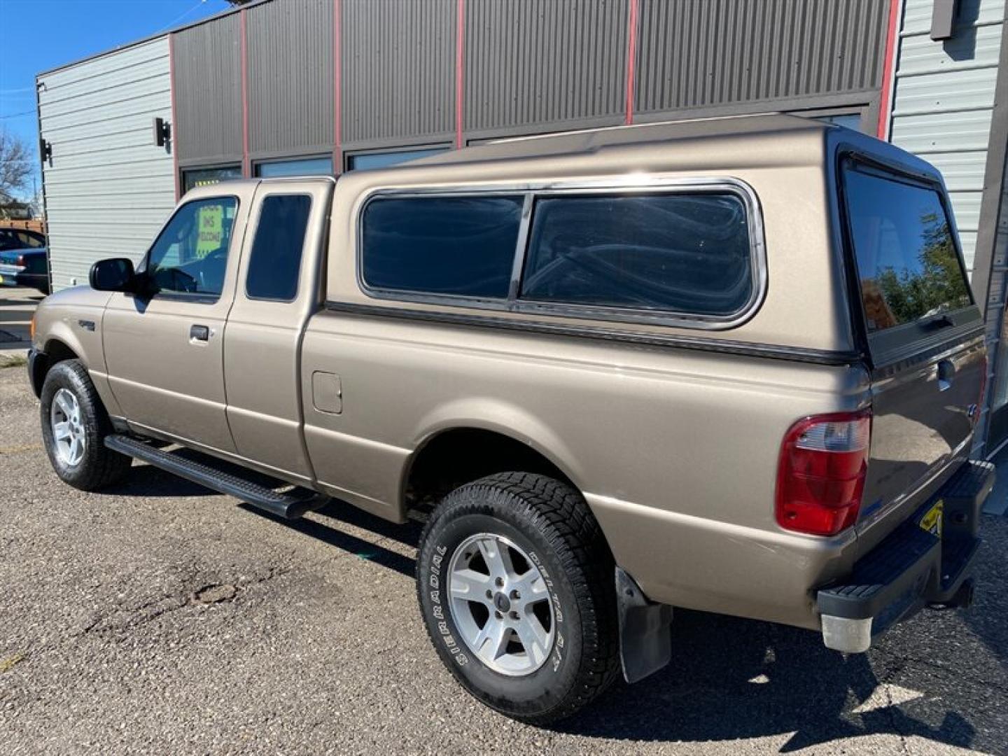 2005 Tan Ford Ranger XL 2dr SuperCab XL (1FTYR15E45P) with an 4.0L V6 207hp 238ft. lbs. engine, 5 Speed Manual transmission, located at 842 E South Street, Powell, WY, 82435, (307) 754-7289, 44.752300, -108.746933- Photo#3