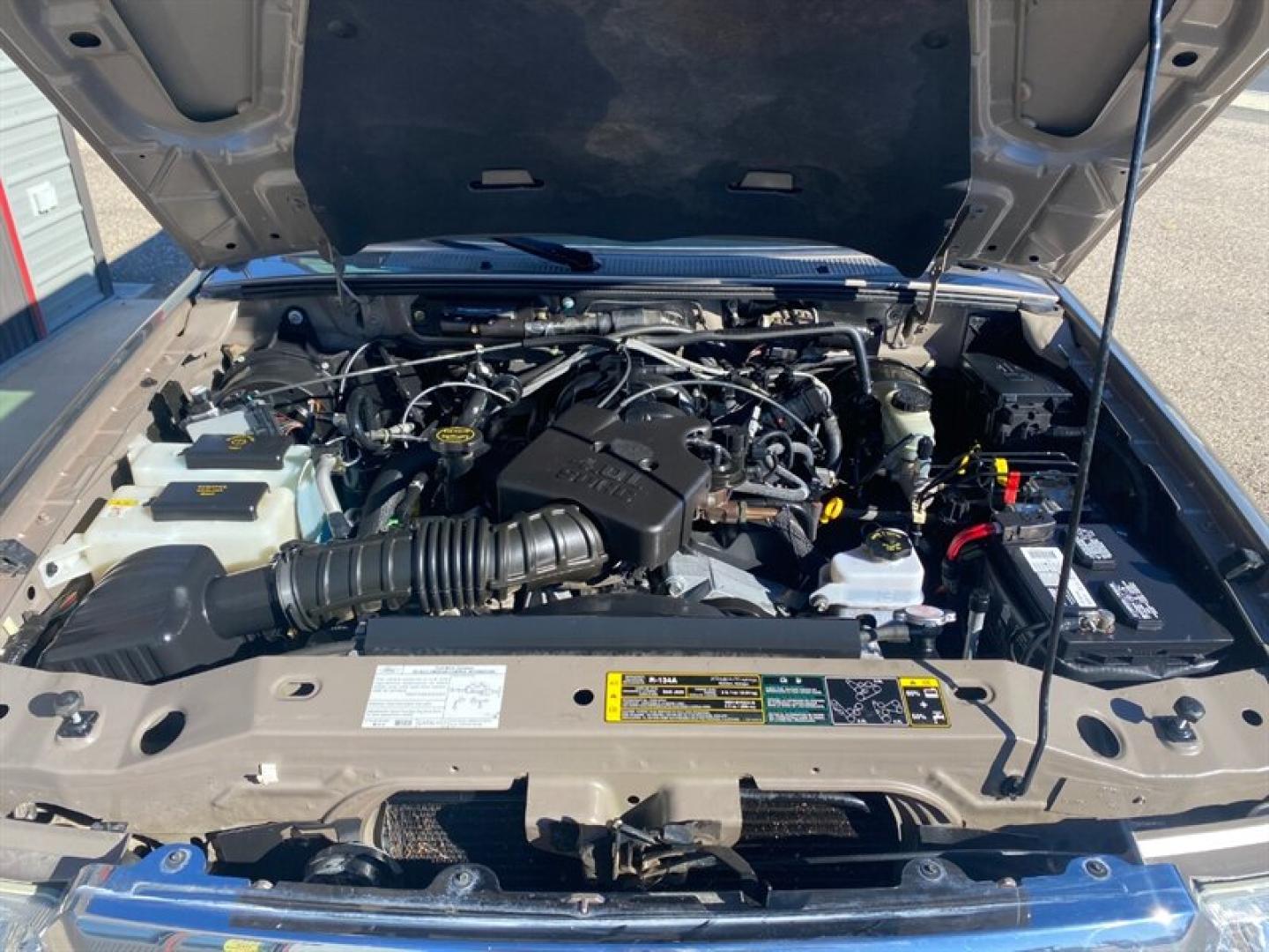 2005 Tan Ford Ranger XL 2dr SuperCab XL (1FTYR15E45P) with an 4.0L V6 207hp 238ft. lbs. engine, 5 Speed Manual transmission, located at 842 E South Street, Powell, WY, 82435, (307) 754-7289, 44.752300, -108.746933- Photo#14